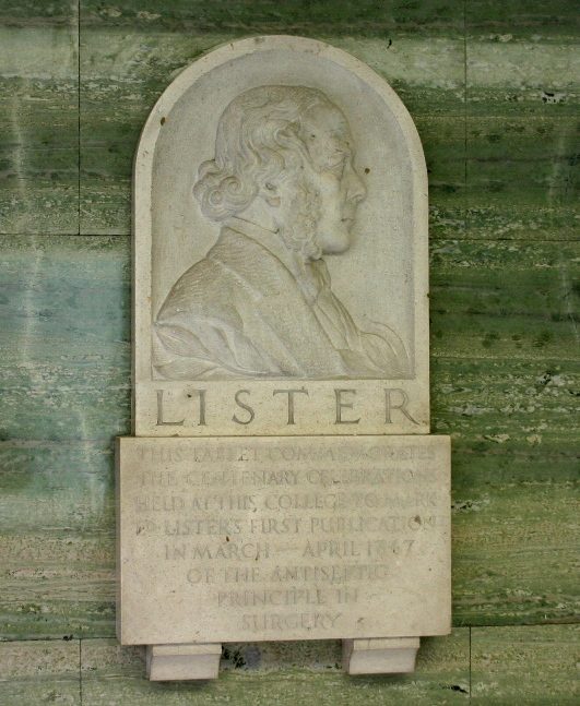 Joseph%20Lister%27s%20memorial%20tablet%2C%20Royal%20College%20of%20Surgeons%2C%20London%20-%2002.JPG